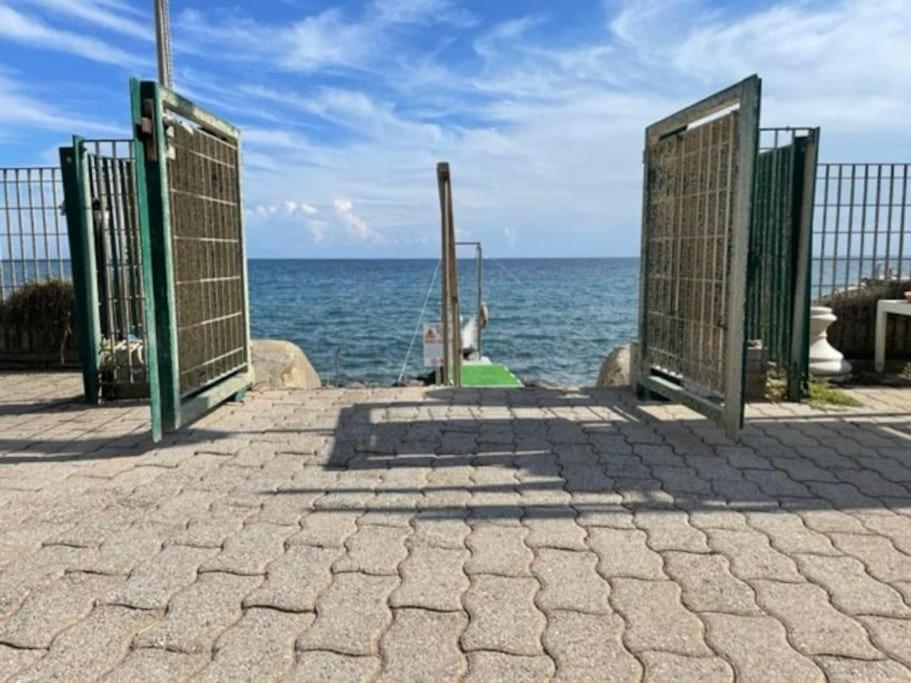 Flat Acquamarina Lägenhet Sanremo Exteriör bild
