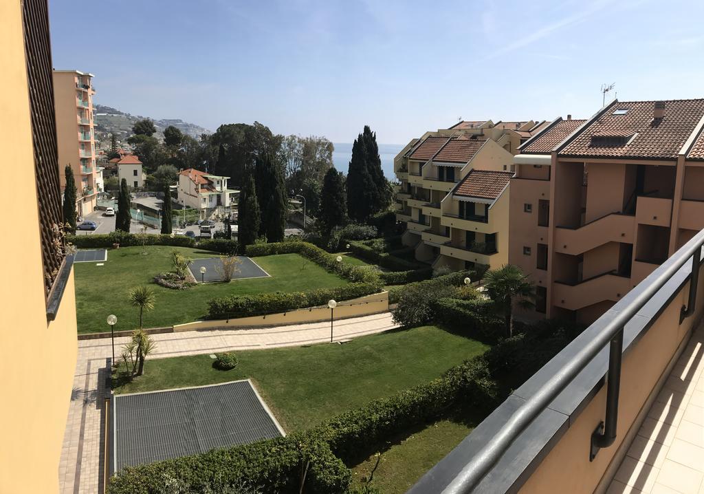 Flat Acquamarina Lägenhet Sanremo Exteriör bild